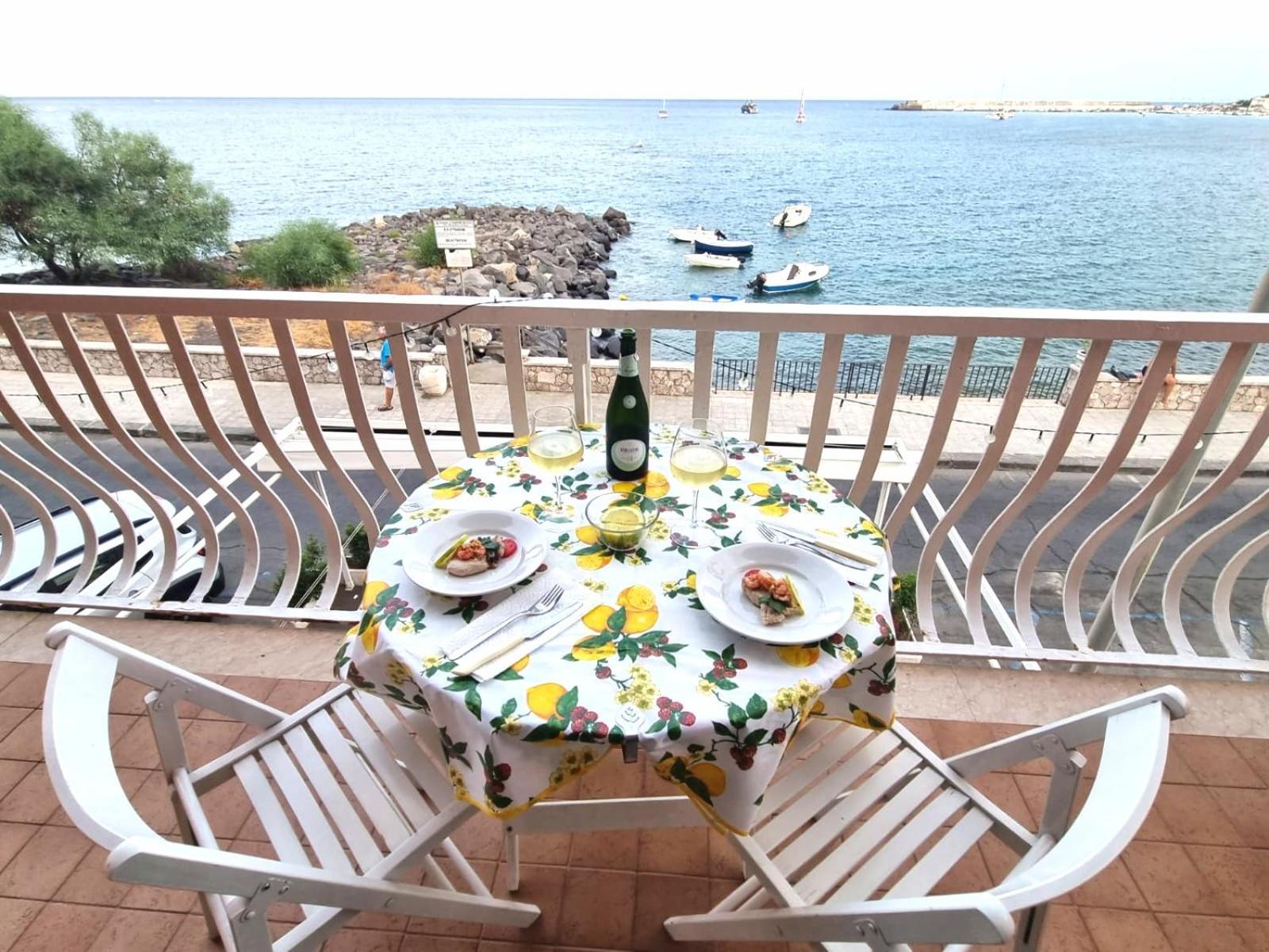 Super Panorama & Astonishing Apartment Seaview Giardini-Naxos Extérieur photo