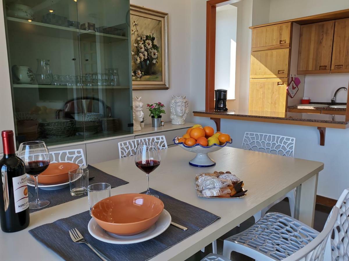 Super Panorama & Astonishing Apartment Seaview Giardini-Naxos Extérieur photo